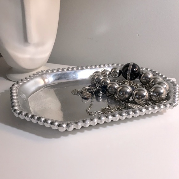 Large SILVER KNOTTED TRAY, heavy, of good quality. Size 12X8 - Picture 6 of 8